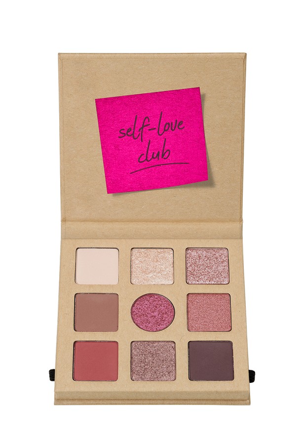 4059729271099 essence DAILY DOSE OF LOVE EYESHADOW PALETTE Image Front View Full Open png