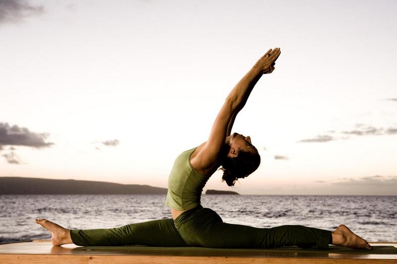 Yoga-teacher-in-Koh-Samui