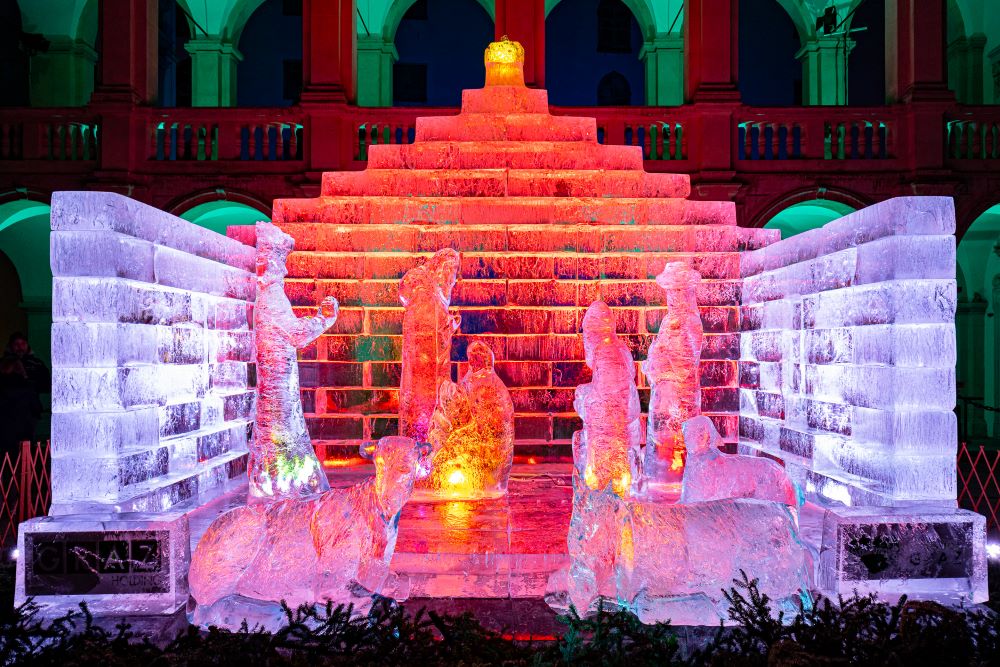 Eiskrippe im Landhaushof im Advent in Graz c Region Graz Harry Schiffer 13