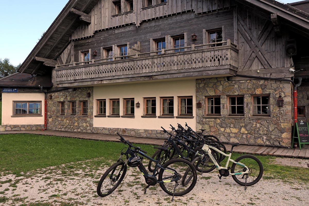 Cerkno, Idrija, Postojnska jama i Predjamski dvorac # aktivan odmor, priroda i atrakcije zapadne Slovenije