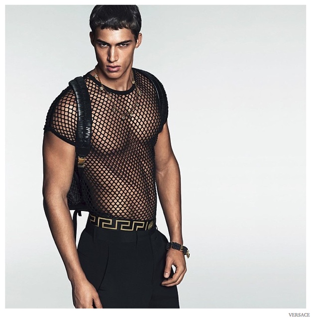 Versace-Men-Spring-Summer-2015-Advertising-Campaign-Photo-001