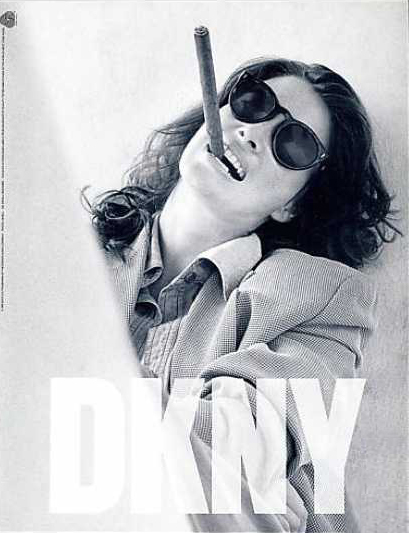 Carré Otis DKNY 1990