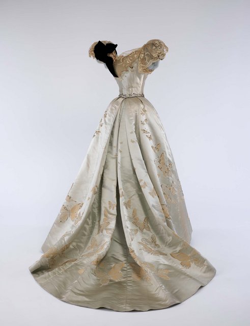 05-ball-gown-jean-philippe-worth-1898
