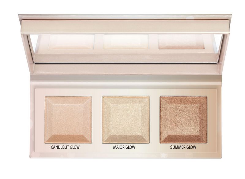 4059729255464 essence CHOOSE YOUR Glow highlighter palette Image Front View Full Open jpg