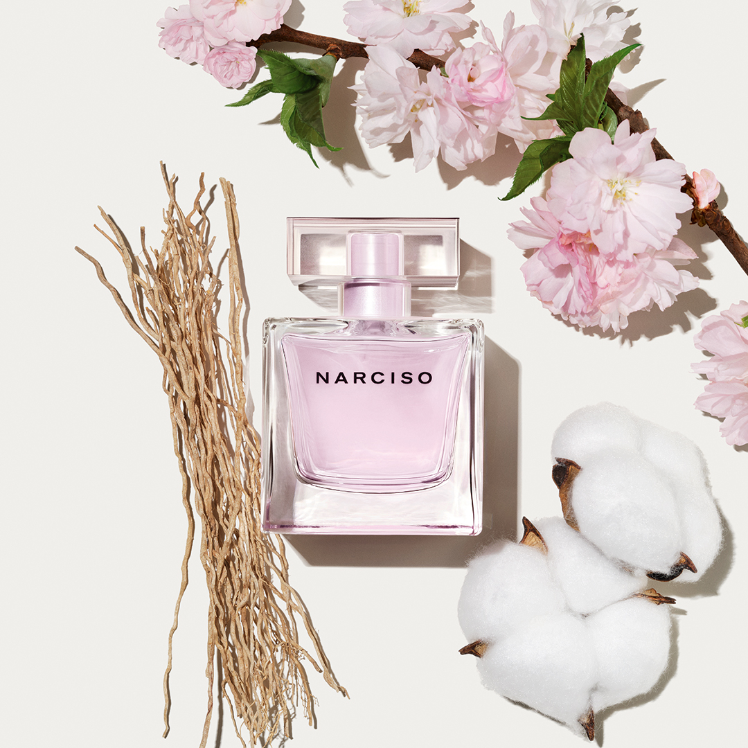 NN RADIANTE 2025 INGREDIENT VISUAL CLOVE BLOSSOM WHITE VETIVER COTTON FLOWER RGB 1080x1080px 300dpi Copy