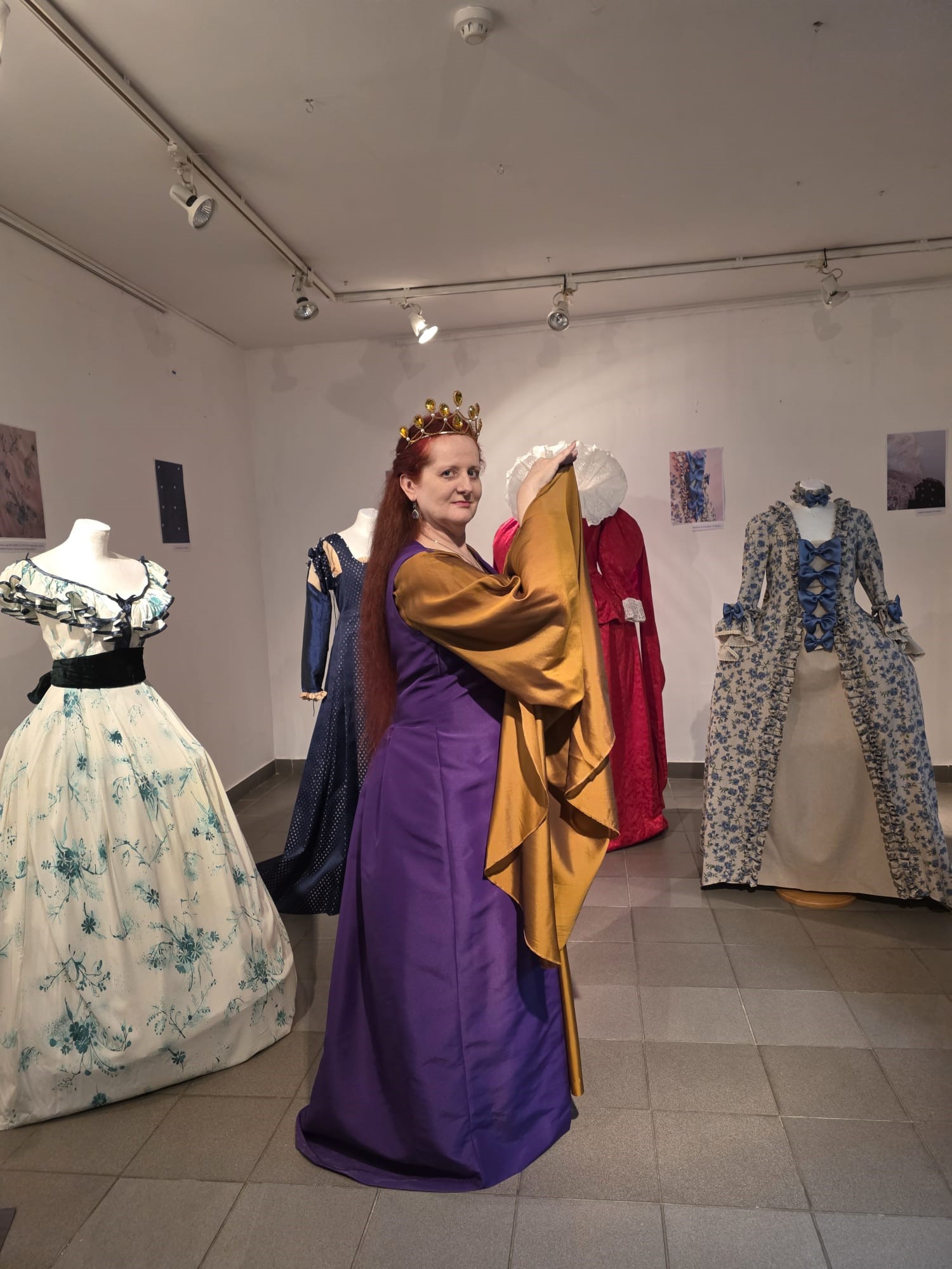 20 IZLOŽBA ŽENE IZ POVIJESTI foto Davorka Trbojević