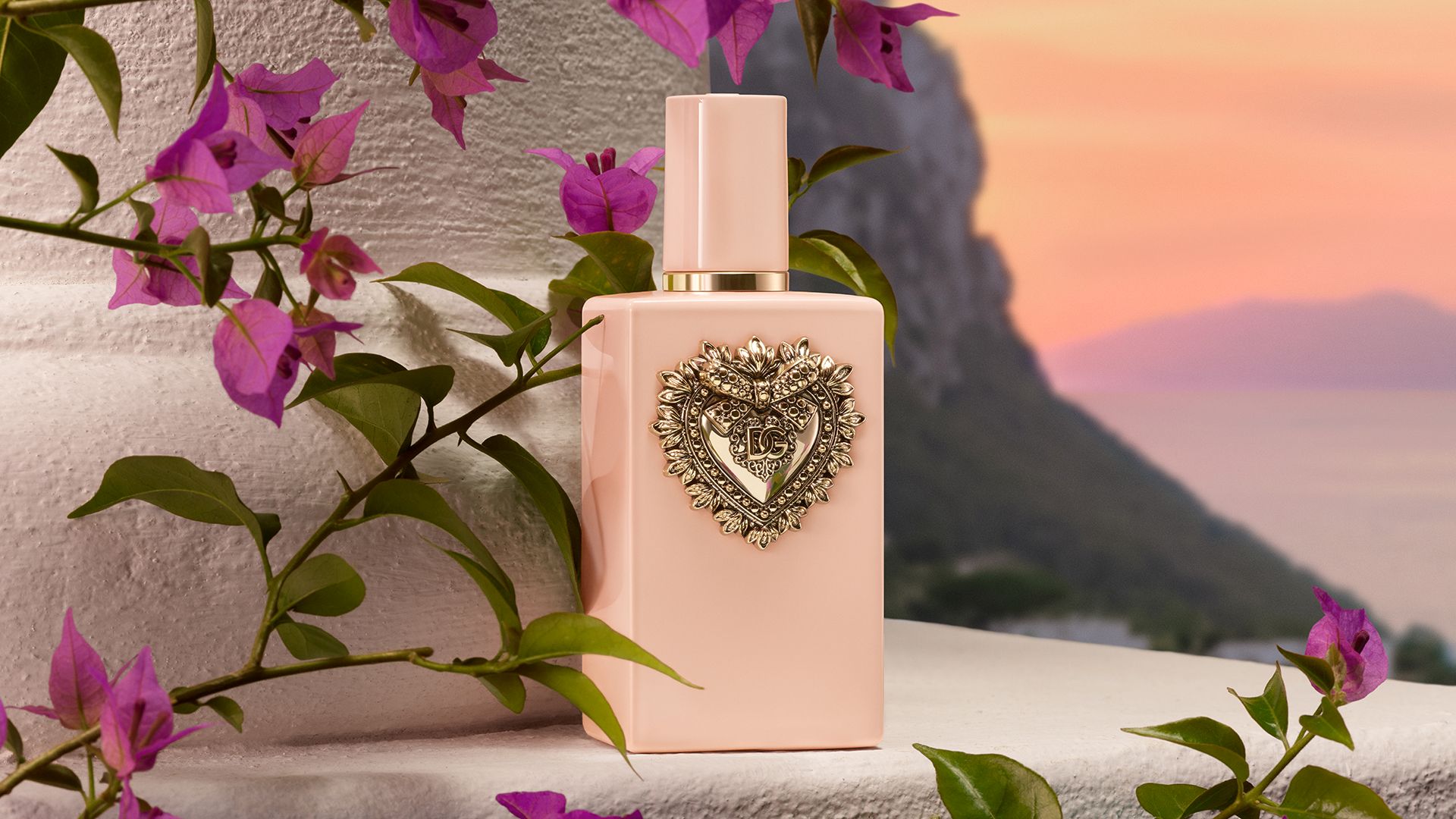 DG FF 25 CP MY DEVOTION EDPI 100ML 8056669927136 JPG 16 9 300DPI