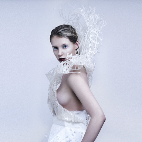 Bristle-3D-printed-dress-by-Francis-Bitonti-and-New-Skins-Workshop-students 