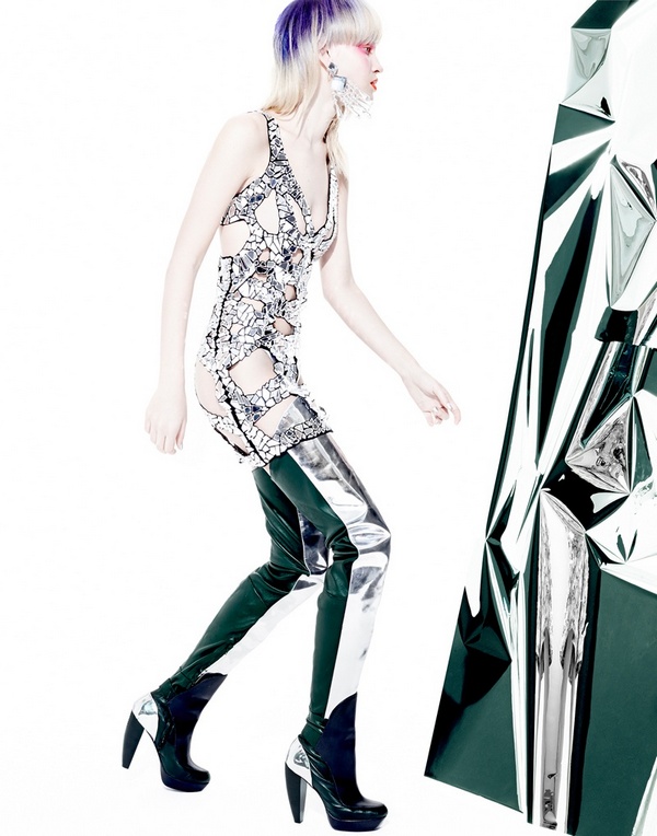 jem-holograms-fashion-v-mag10