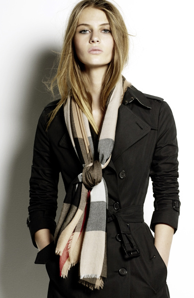 Burberry Scarf Styling - The Low Bow featuring Florence Kosky