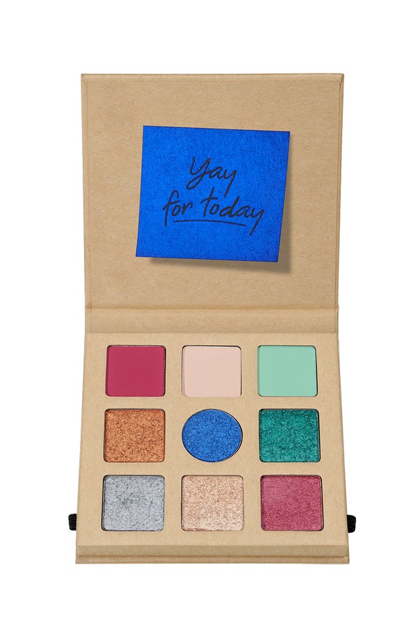 4059729271082 essence DAILY DOSE OF POWER EYESHADOW PALETTE Image Front View Full Open png