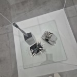 SMILJKA FRANIĆ @ GALERIJA KRANJČAR # potraga za pravim kutom i demonstracija vizualne i taktilne ravnoteže fosilnog hrasta i srebra 20260601 185143 resized